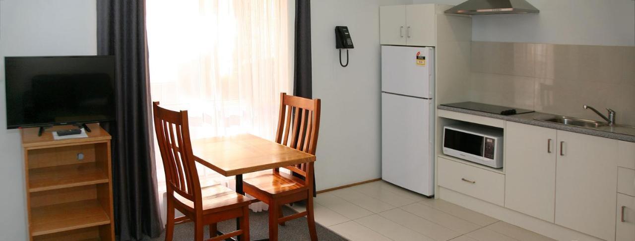 One-Bedroom Apartment,1176893068:JPEG